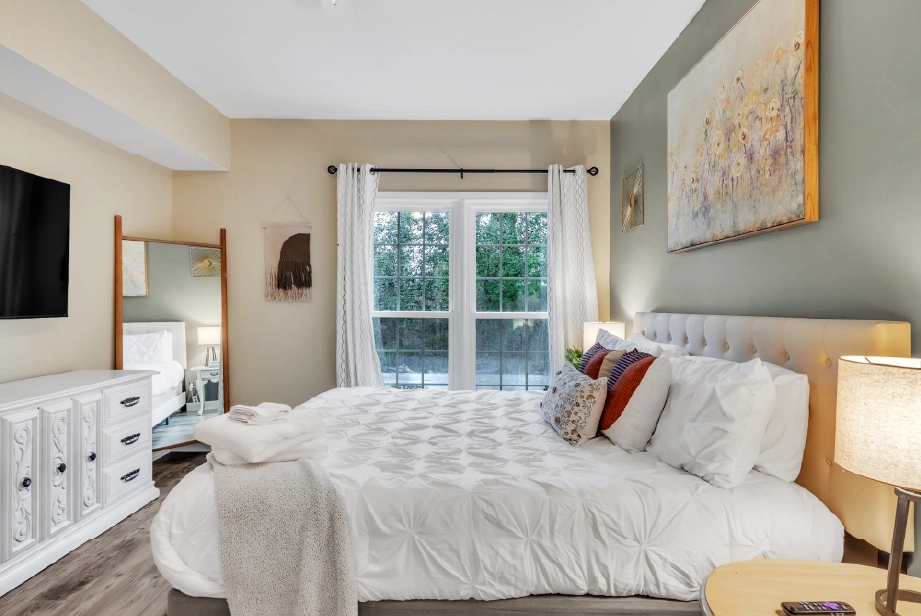 GLOW's before and after renovation of a South Carolina short-term rental, showing design and layout upgrades that elevated guest experience and performance.
