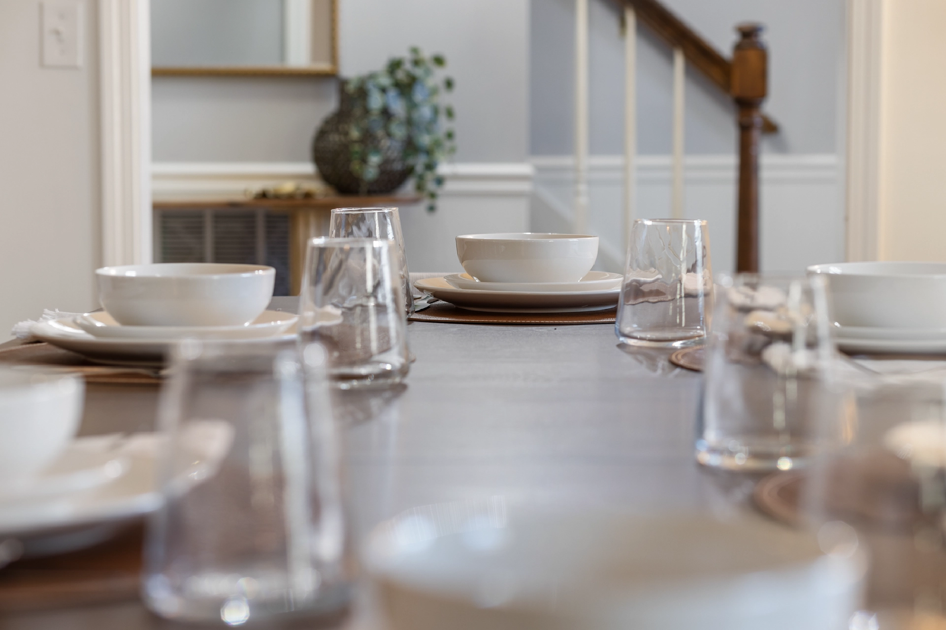 mckenzie-stouffer_website_websize_strategic-section GLOW's detail in guest experience with a dining table.